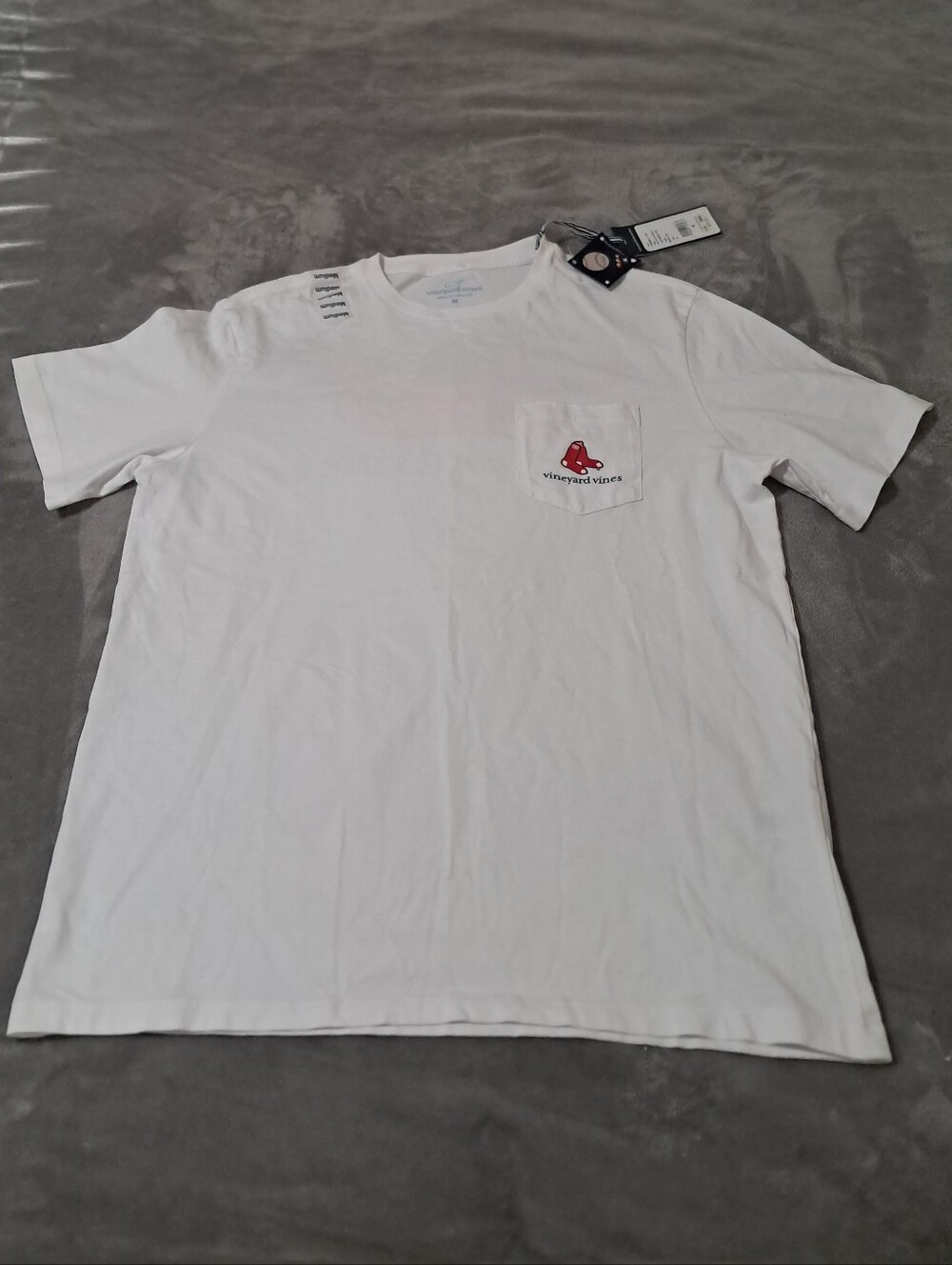 Vineyard Vines White Short Sleeve Cotton Cap Whale Tee Red Sox Baseball Sz. M